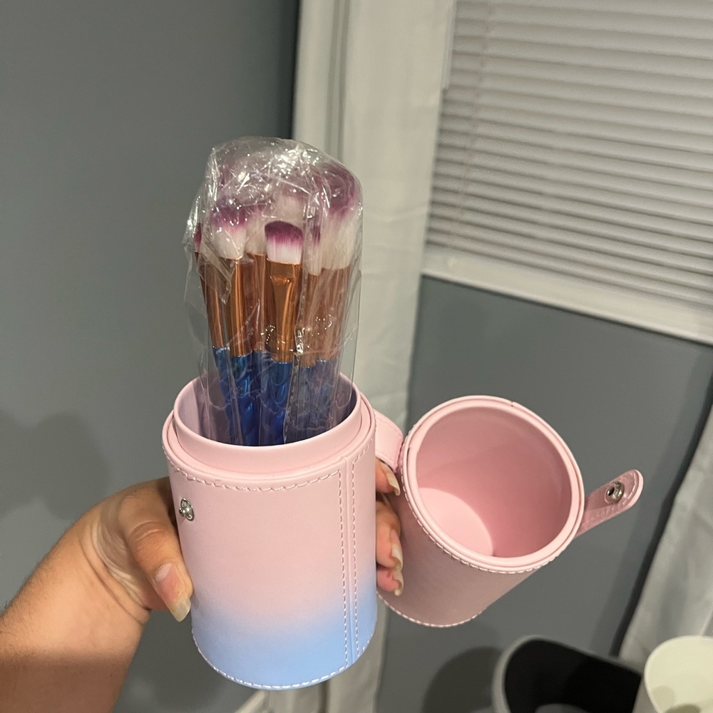 Pink and Blue Makeup Brush Set with Holder